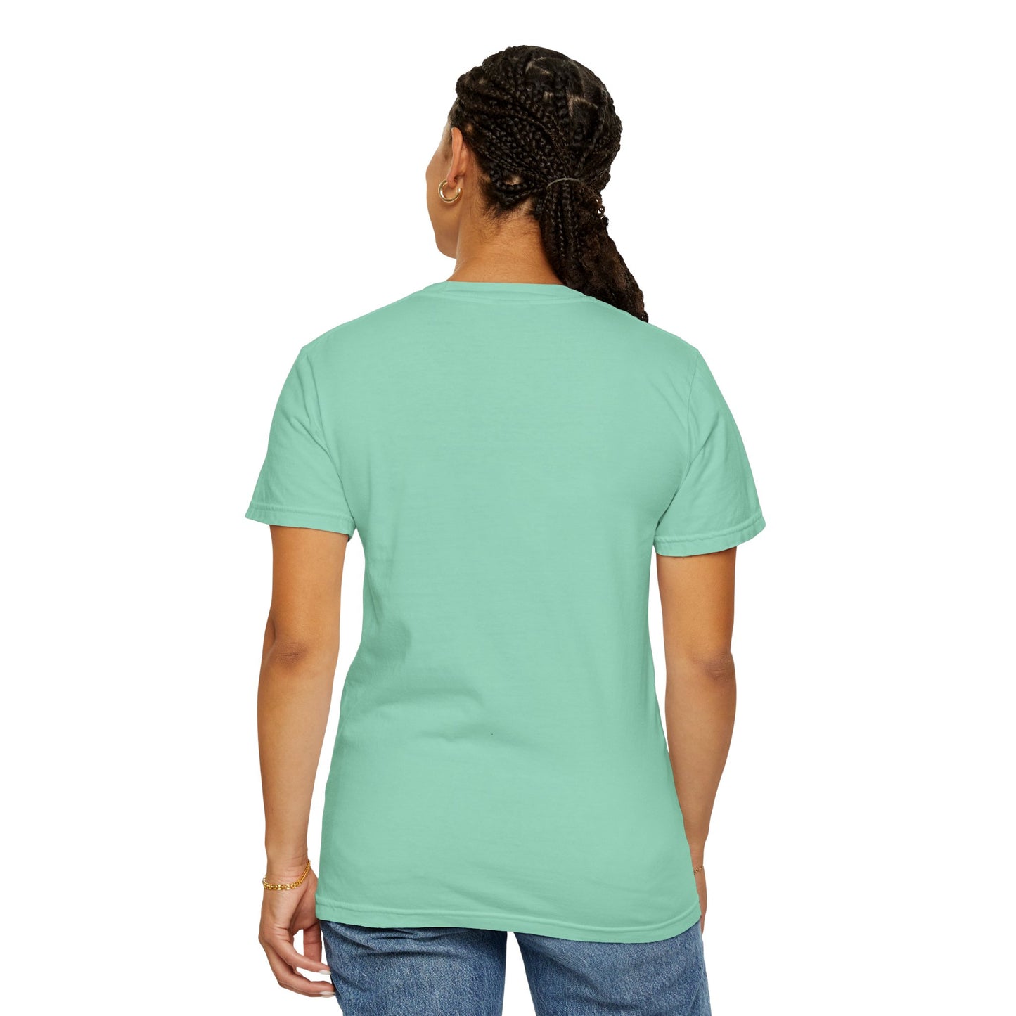 Ladies Love the Squatch - Comfort Colors 1717 T-Shirt