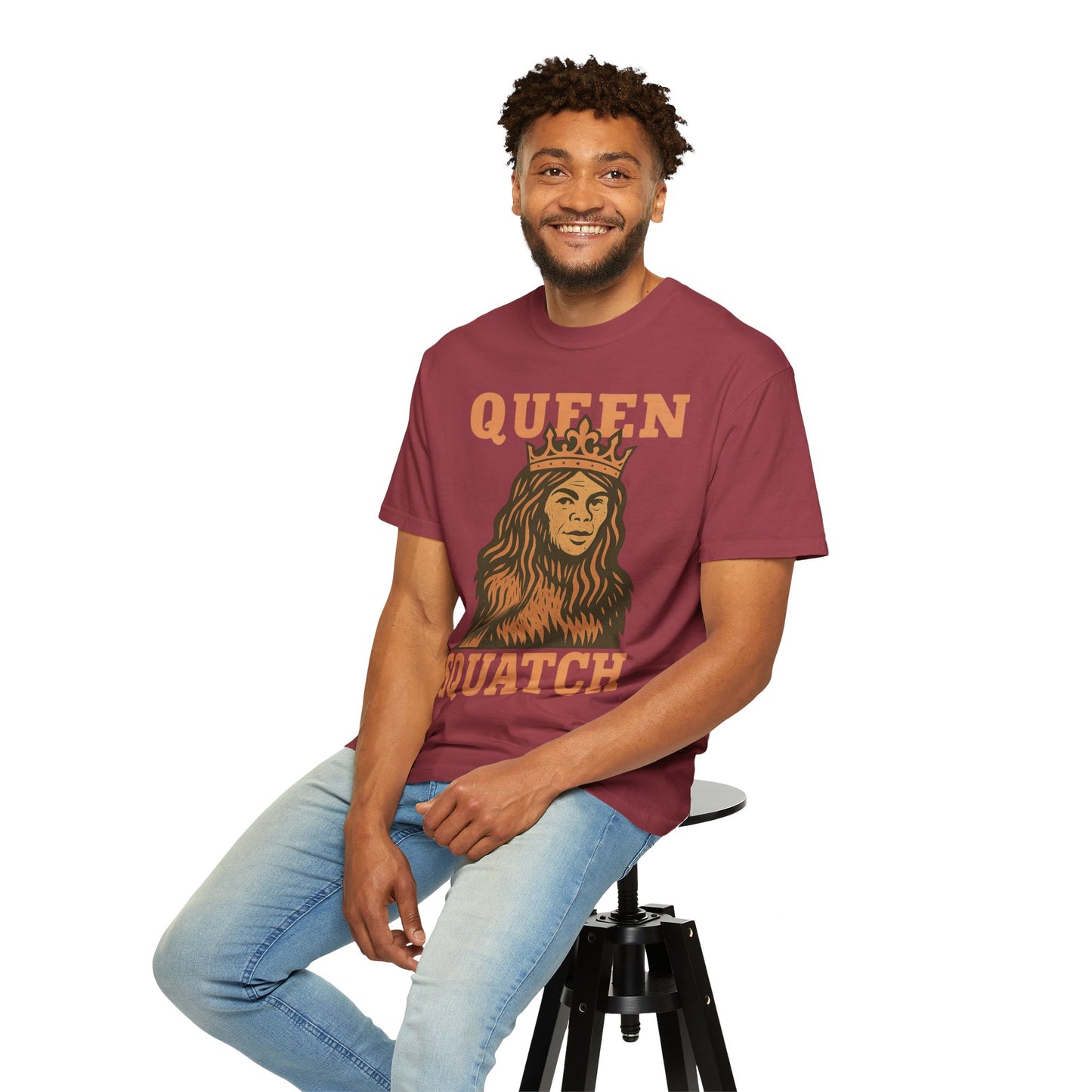 Queen Squatch - Sasquatch / Bigfoot - Comfort Colors 1717 T-Shirt
