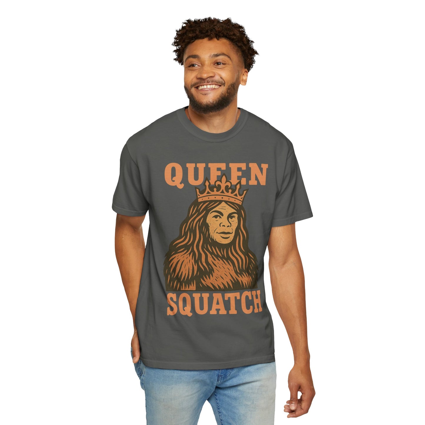 Queen Squatch - Sasquatch / Bigfoot - Comfort Colors 1717 T-Shirt