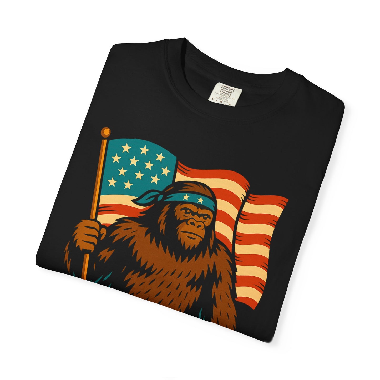 Stars Stripes & Sasquatch Patriotic Bigfoot T-Shirt for Sasquatch Enthusiasts | Vintage American Flag Graphic Tee
