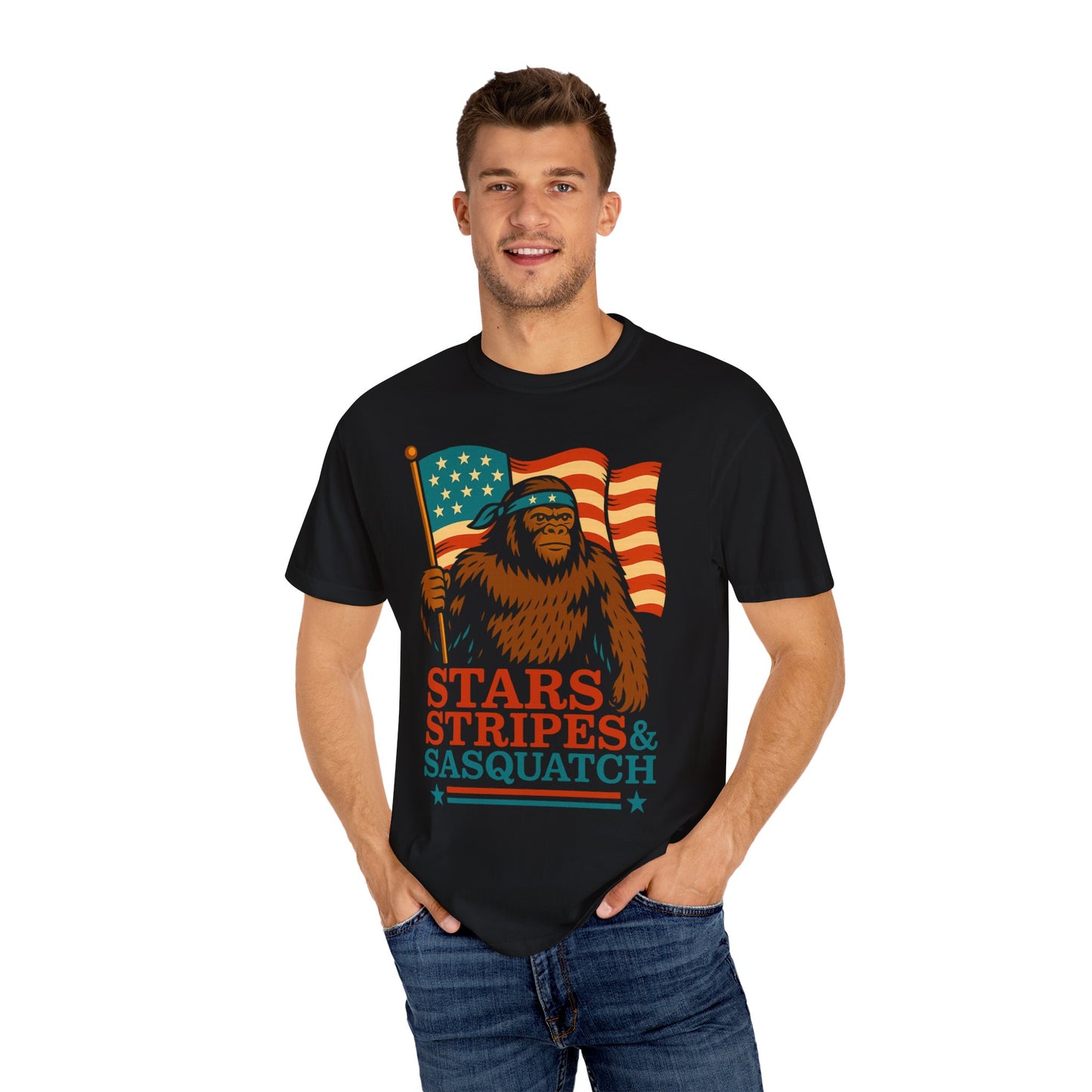 Stars Stripes & Sasquatch Patriotic Bigfoot T-Shirt for Sasquatch Enthusiasts | Vintage American Flag Graphic Tee